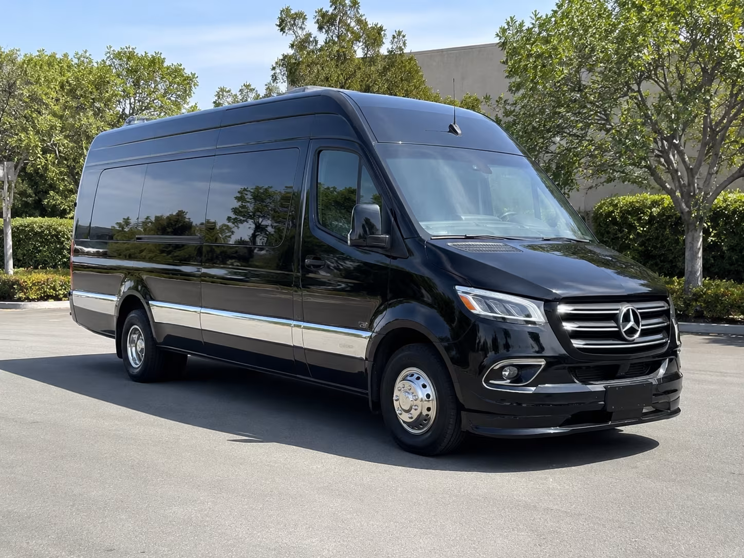 Las Vegas Airport Shuttle & Transportation party bus exterior